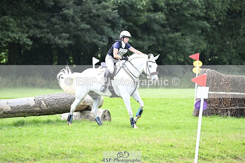 240804-155130-18422 - 606-Kate_Jupp-CARROWNURLAUR_PRIDE