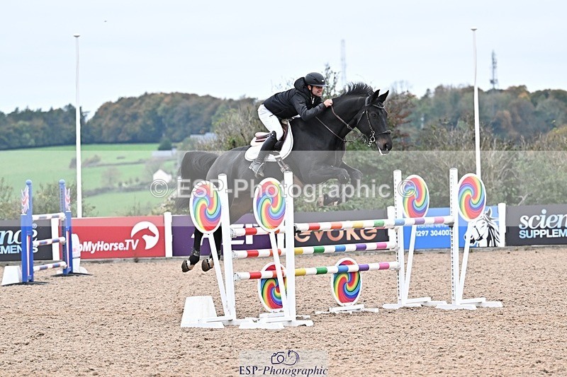 251015-153512-00923 - Cls 6 Foxhunter and 1.20m Open
