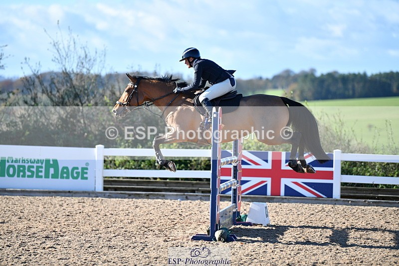 231110A-133414-00609 - Cls 5 Newcomers & 1.10m Open