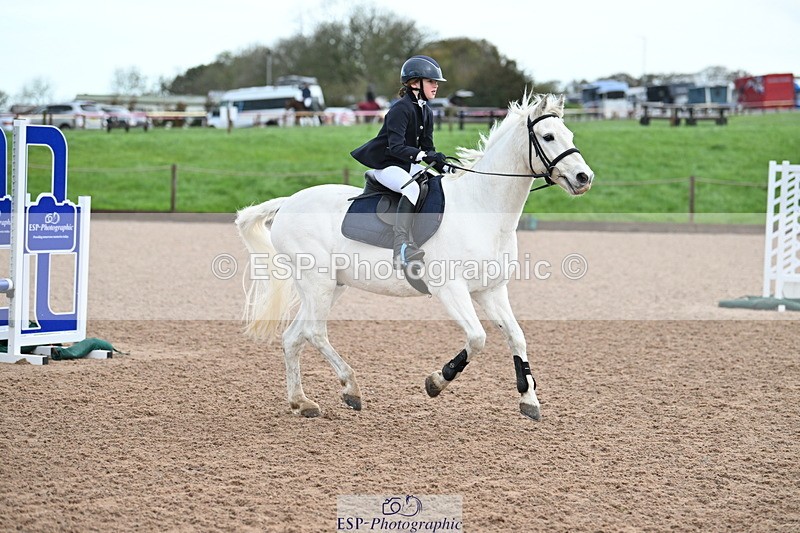 231029A-094031-02476 - 60cm Club and Schools