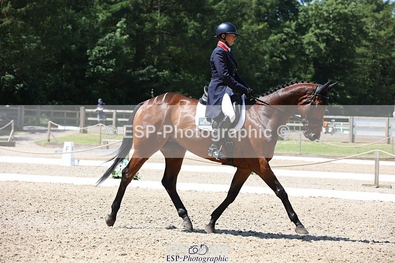 230526-121758-06196 - 160-SWHISKEY-Jeanette_Brakewell-WEDTrotUp+DR