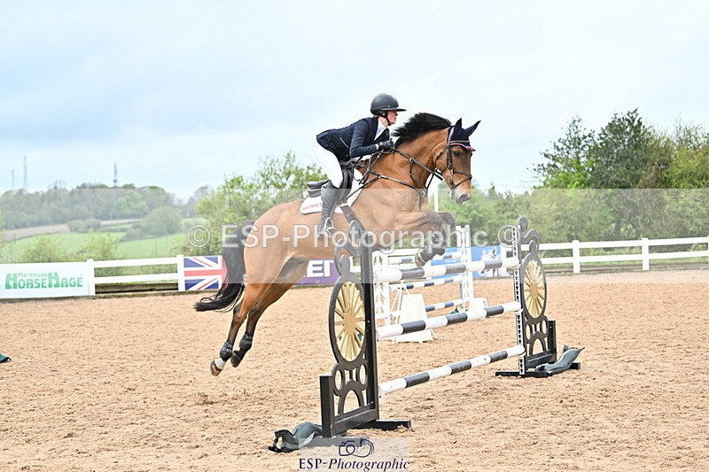 240501A-135416-00891 - Cls 8 Snr Foxhunter and 1.20m Open