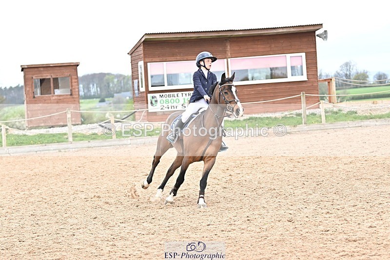 250414-104946-00258 - 80cm Round 1