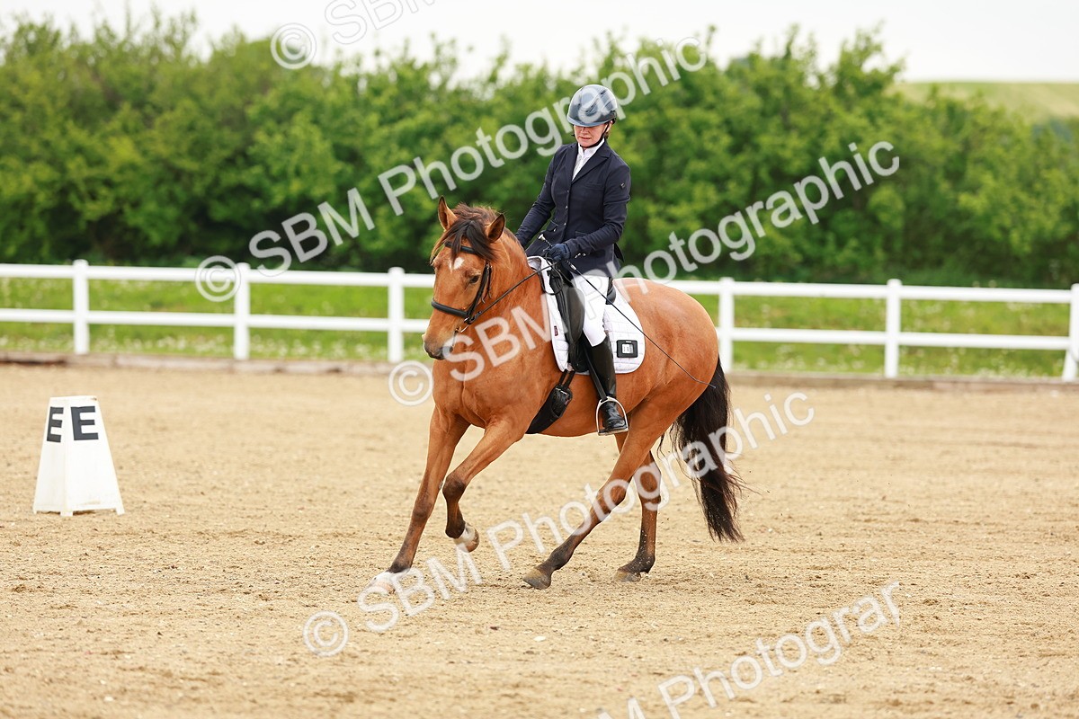 SBM_005328 - Class 16 - Novice 6