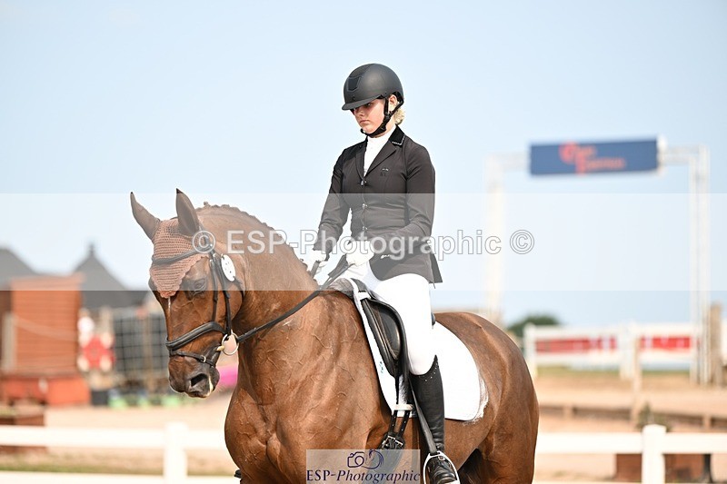 250816-152308-06165 - 121-Daisy.HedgesFelicia.v