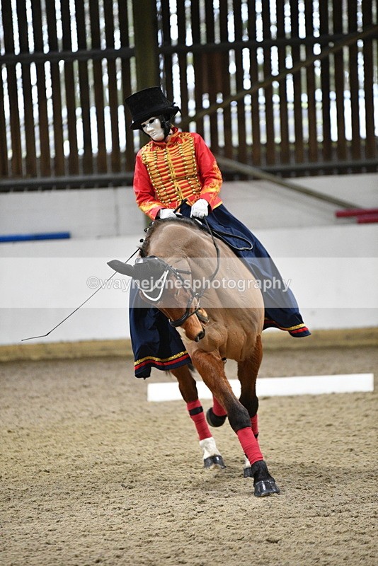 WJ5_9372 - Time 13:04 to 13:41 Fancy Dress DTM