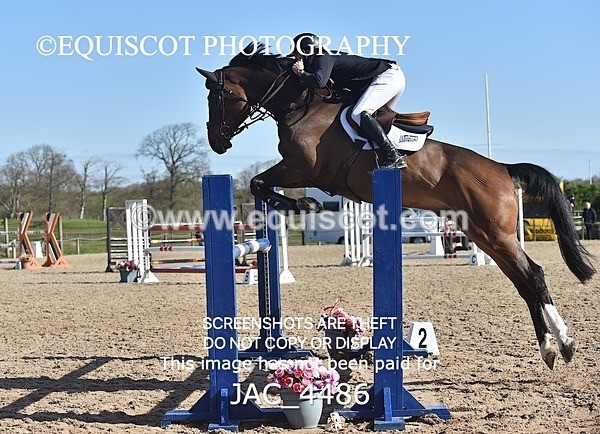 JAC_4486 - CLASS 11 SAT Andrew Hamilton Coach, RHS Foxhunter Championship Qualifier