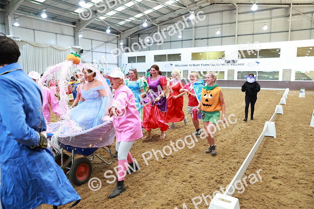 SBM_007981 - Teams Parade