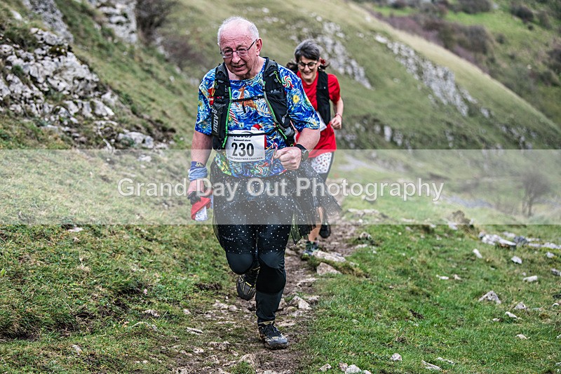 Litton-911 - Litton Christmas Cracker Fell Race (Limestone Series) Sunday 14th December 2025