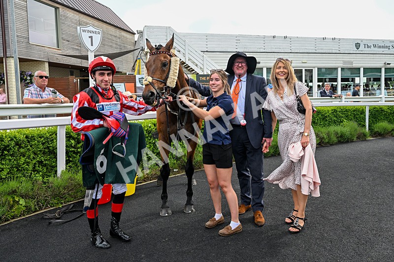 300526-Race 5-Holbache-0532 - Race 5 16.12pm Ann Whitehouse Memorial Veterans' Handicap