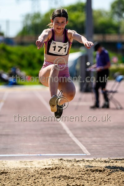 West25Sat-928399 - Field Female