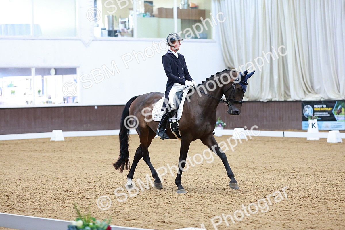 SBM_008009 - Class 9 - FEI INT II - 16.54.17.57