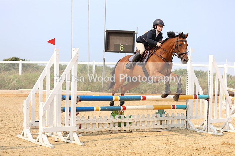 3E7A1434 - Class 4: Senior British Novice/90cm open