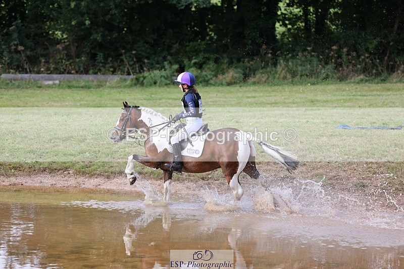 240825X-105739-31701 - 70cm XC 10.00 to 11.00