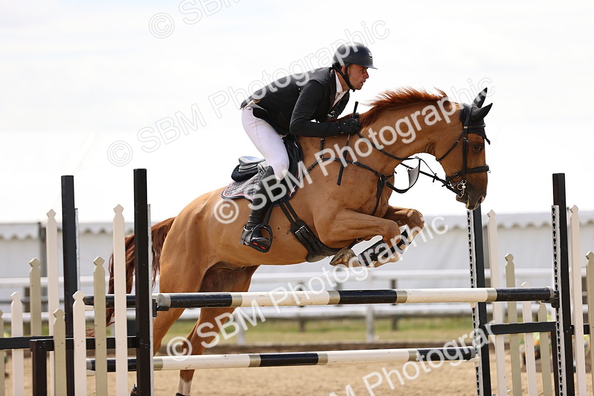 SBM_010540 - Class 9 - Senior Foxhunter - 1.20m Open