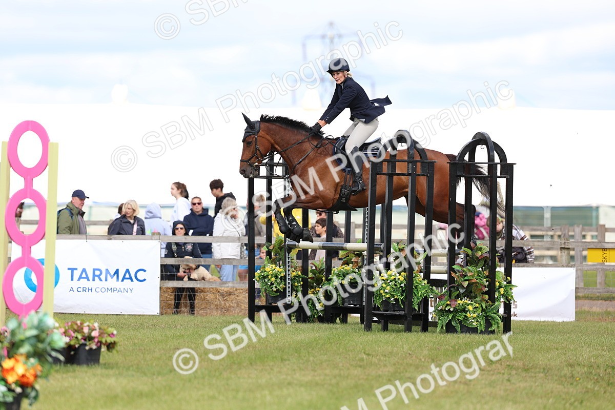 SBM_13606 - Class 206 - Senior Newcomers - 1.10m Open