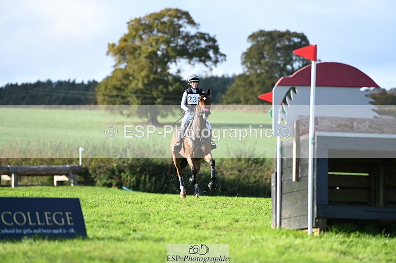 251024A-152554-14741 - C-239-Ellie.Townend