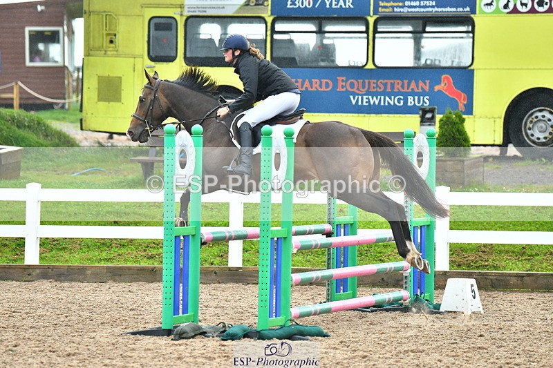 230812A-090923-07563 - Cls 25 A&B Brit nov & 90 Open