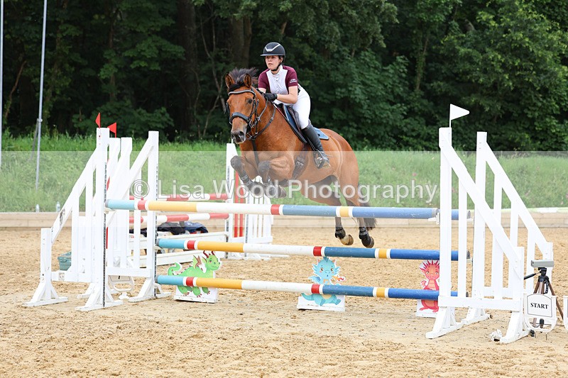 3E7A6416 - Class 8: Senior Newcomers/1.10m open