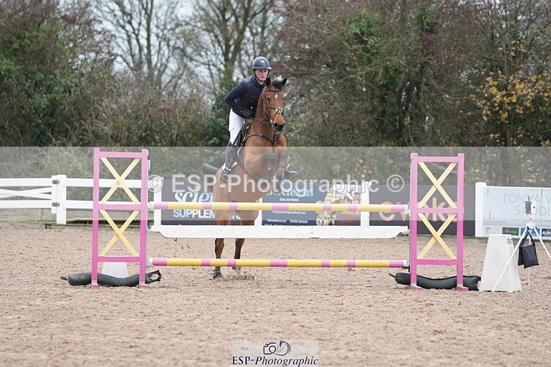 251109-112908-03560 - Cls 20 Newcomers and 1.10m Open