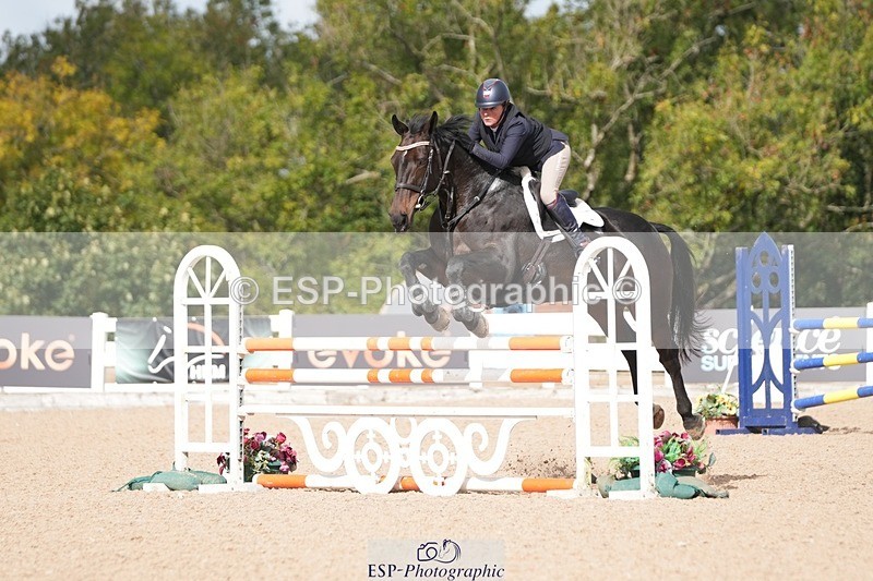 251005-132708-03540 - Cls 27 1.05m Amateur Qualifier