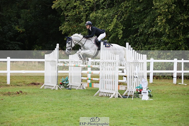 250830A-150036-07172 - Cls 16 Snr Newcomers and 1.10m Open