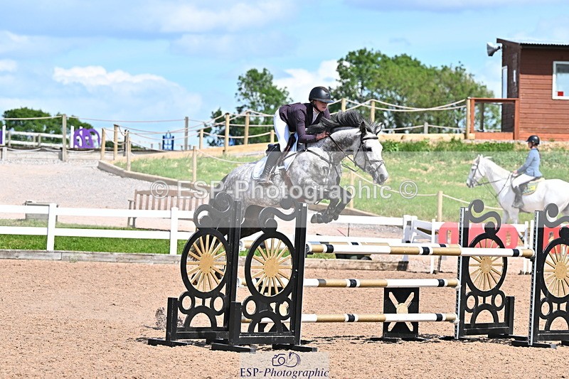 240619A-154457-00951 - Cls 5 Snr Foxhunter and 1.20m Open