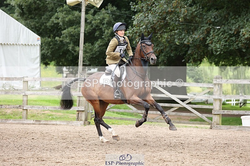 240803-112128-02284 - 019-Maisie_Randle-VILLANELLE