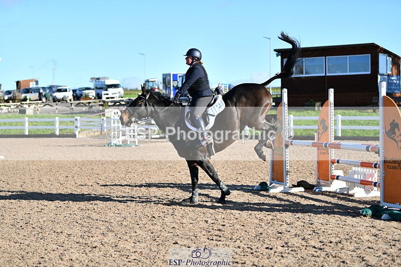 231110A-125138-00458 - Cls 4 Snr 1.05m Open