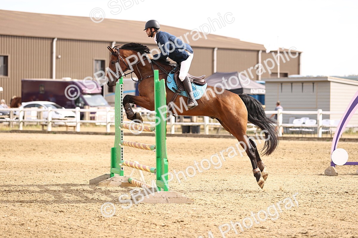 SBM_001702 - Class 6 - Senior Newcomers 1.10m
