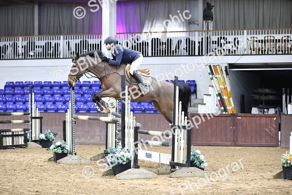 SBM_2390 - Class 9 - Senior Newcomers/ 1.10m Open