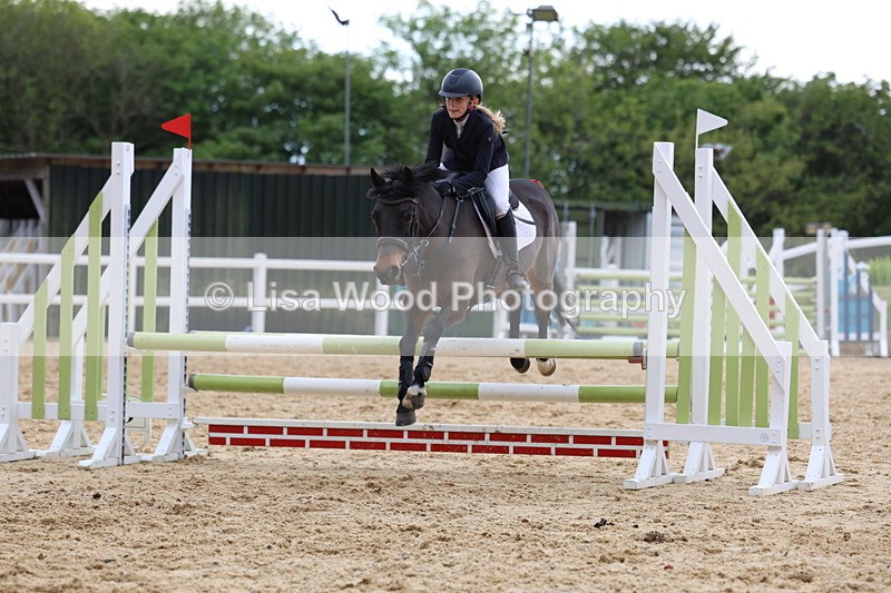 3E7A8437 - Class 12: Pony British Novice/80cm open