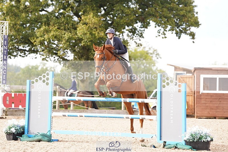 241004A-151534-00924 - Fri 04 Snr Fox & 1.20m Open