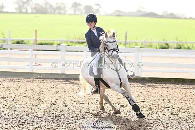 241026A-114344-00764 - SAT Cls 8 Pony Discovery and 90cm Open