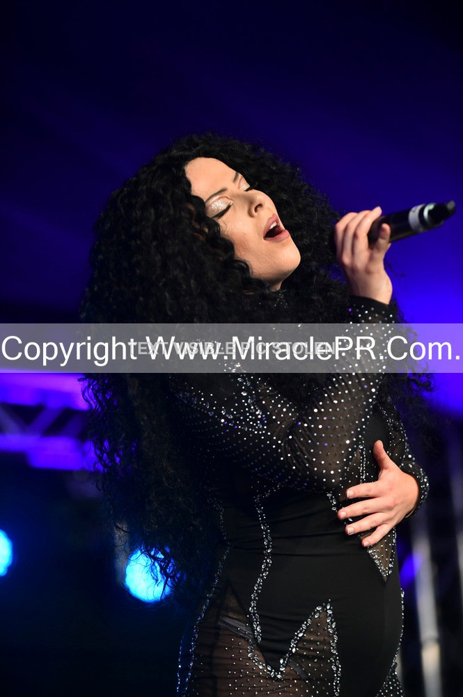 SH4_5955 - The Cher Experience