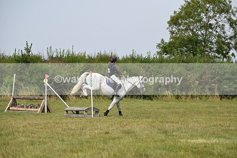 WJ6_1090 - 60cm XC Time 12:34 to 12:54