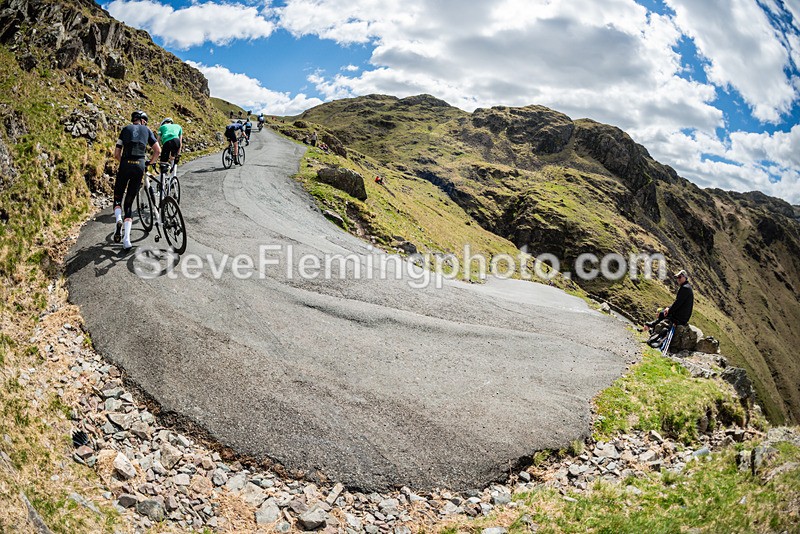114903 - Hardknott Hairpin 11.00 - 12.00