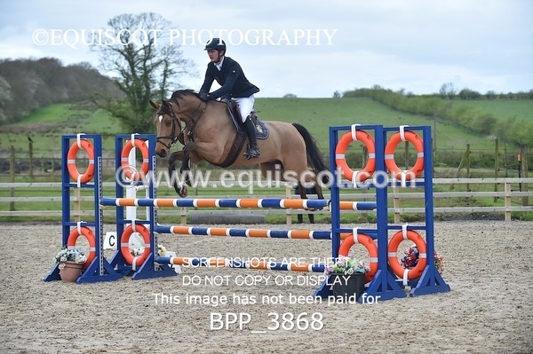 BPP_3868 - CLASS 4 Senior Newcomers/ 1.10m Open