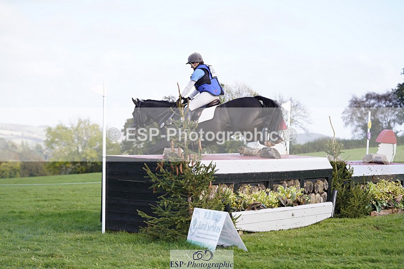 241025-154314-10508 - 235-Sam.Jennings-BILLY.ENERGETIC