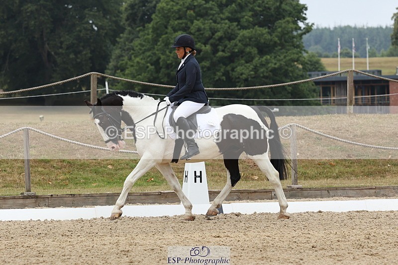 250718A-103525-00618 - 052-Lisa.Batty-George.XIV