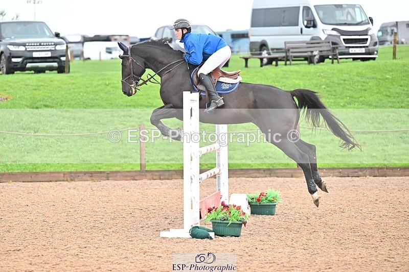 251003-132958-01133 - Cls 3 Foxhunter and 1.20m