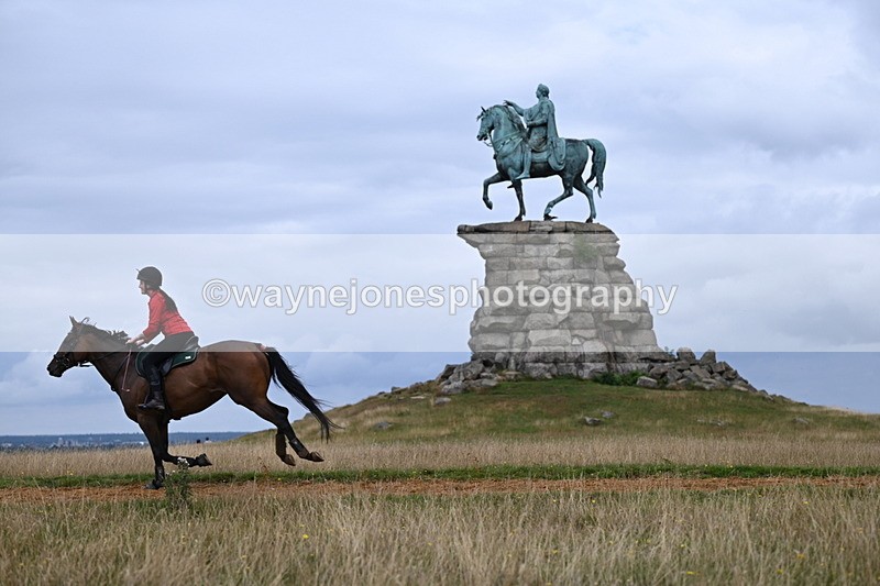 DSC_5929 - Time at Statue 12:17 to 12:44