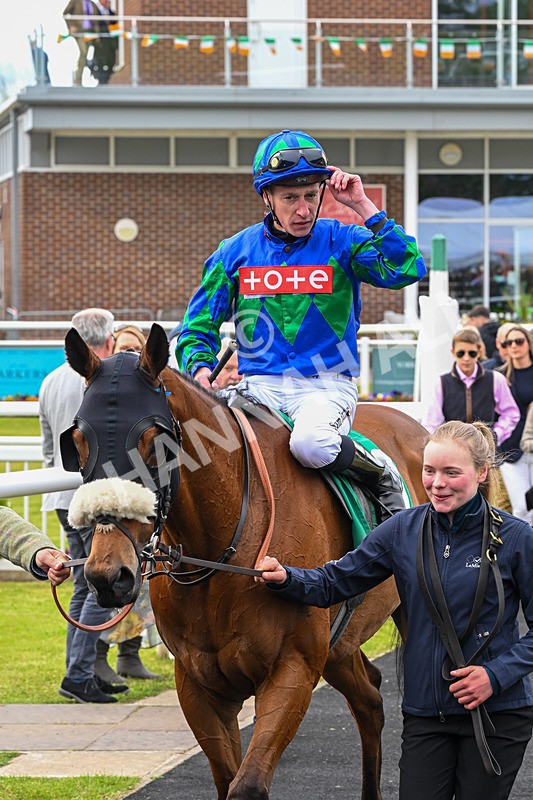 160526-Race 5-Military Leader-9897 - Race 5 4.12pm Sky Bet Extra Places Handicap