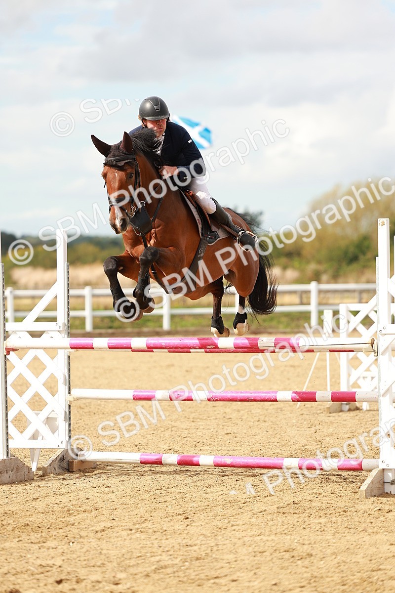 SBM_001358 - Class 4 - Senior Newcomers - 1.10m