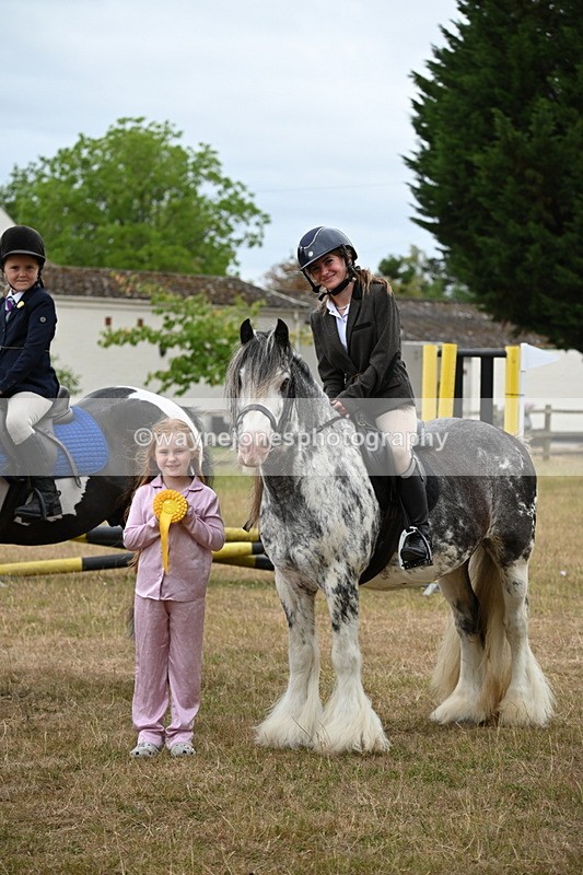 WJ6_9770 - Class 12 Minimus Jumping 45cm