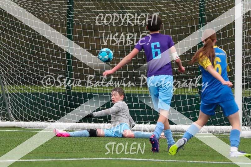 1DX20887 - 2026-02-15 FC Abbey Meads U13 Purple V Royal Wootton Bassett Town Youth U13 Yellow