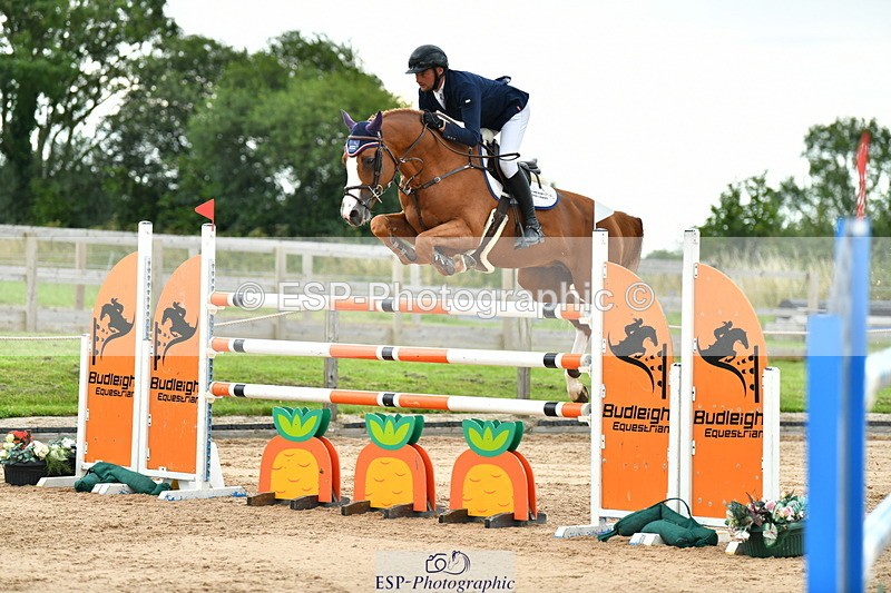 230720A-160648-04183 - Cls 9, 2 Star Big 1.40m Start to break