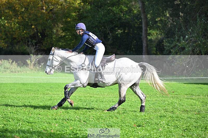 241025-123301-08256 - 143-Courtney.Romcke-KILBALLYBOY.SURPRISE