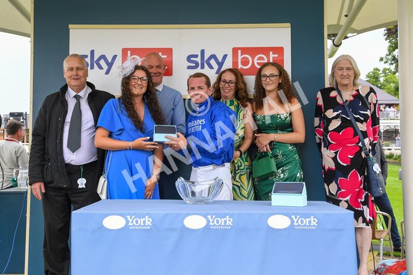 170623-Race 2-Wild Lion-0299 - Race 2 2.35pm Sky Bet Handicap