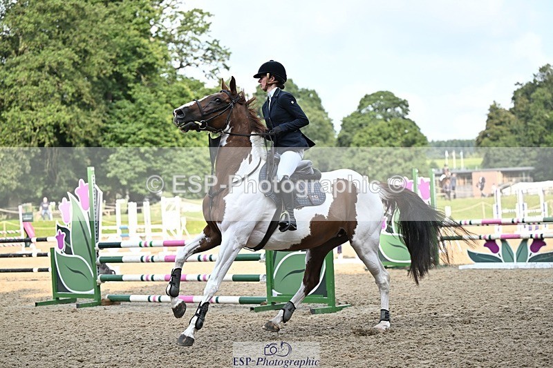 240818-091602-03354 - Cls 8A Snr British Novice